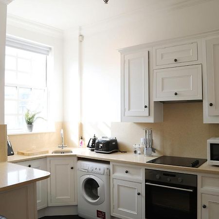 Letting Serviced Apartments - Guards View, Γουίνσδορ Εξωτερικό φωτογραφία