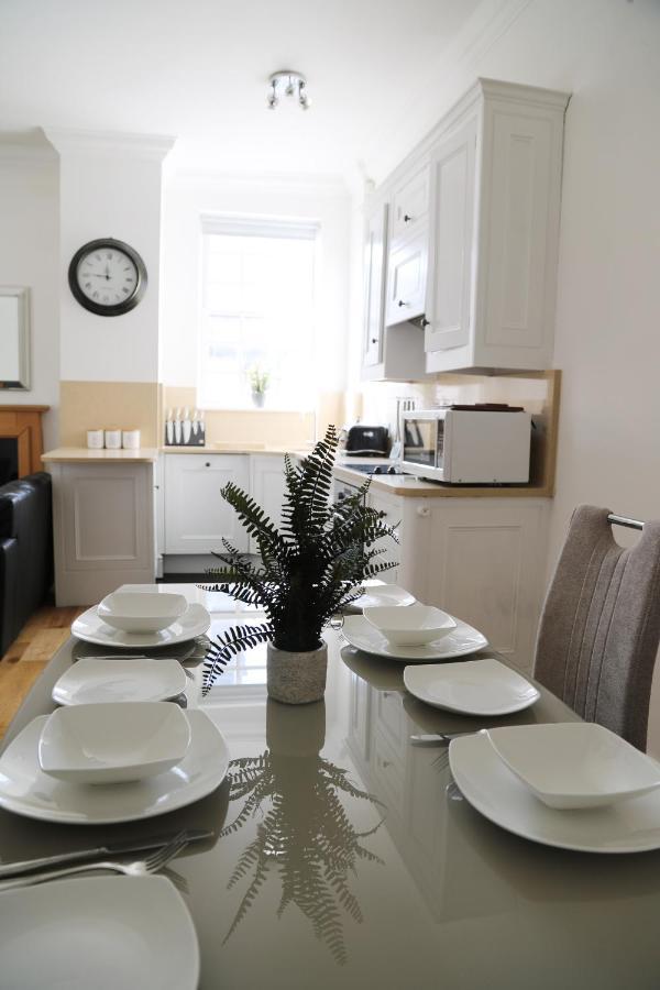Letting Serviced Apartments - Guards View, Γουίνσδορ Εξωτερικό φωτογραφία