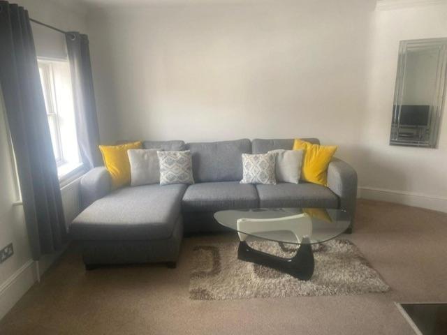 Letting Serviced Apartments - Guards View, Γουίνσδορ Εξωτερικό φωτογραφία